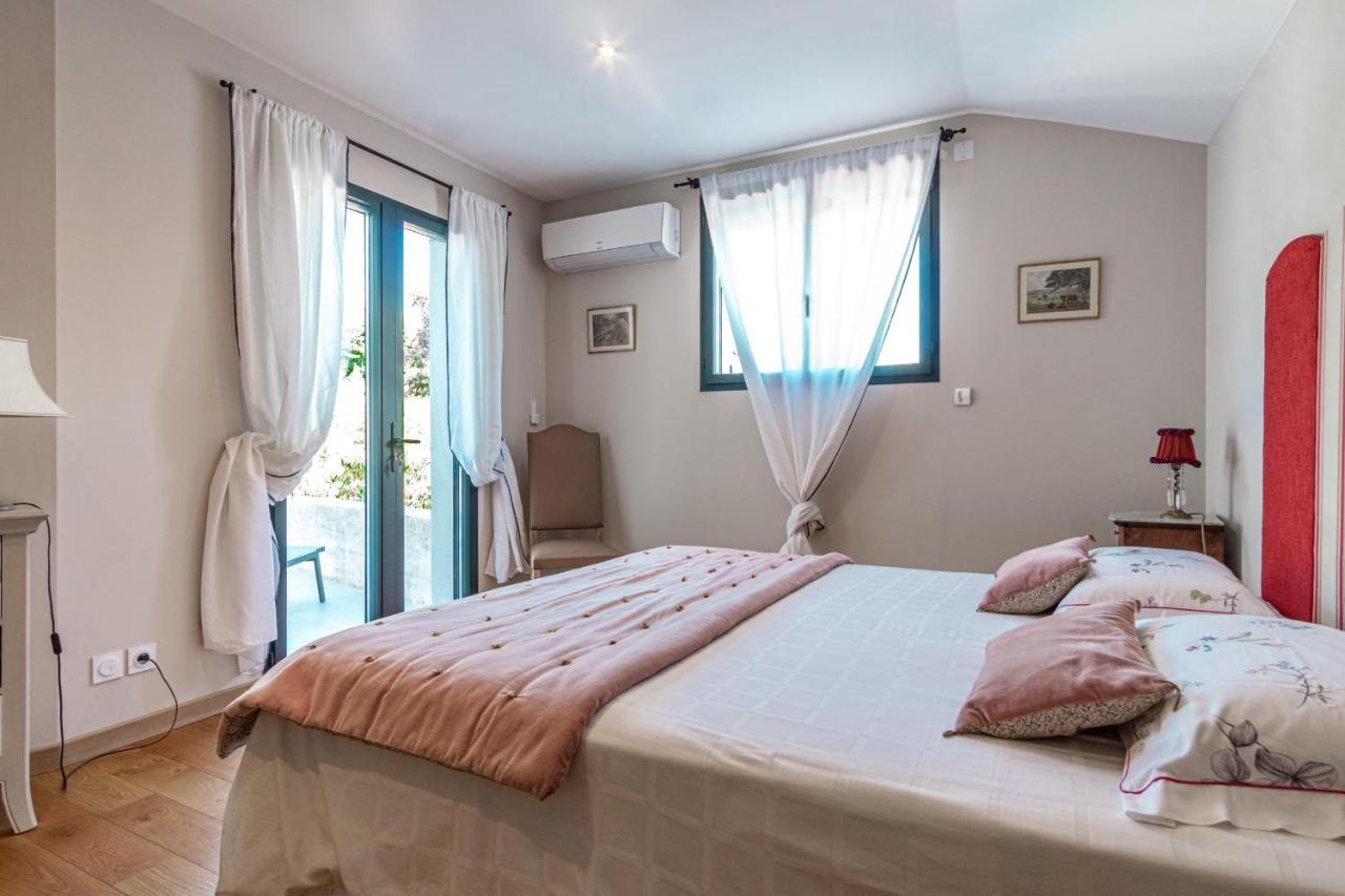 La Verdiere - Contemporary House With Garden And Private Pool Л'Іль-сюр-ла-Сорг Екстер'єр фото