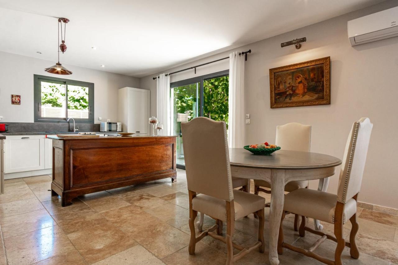 La Verdiere - Contemporary House With Garden And Private Pool Л'Іль-сюр-ла-Сорг Екстер'єр фото